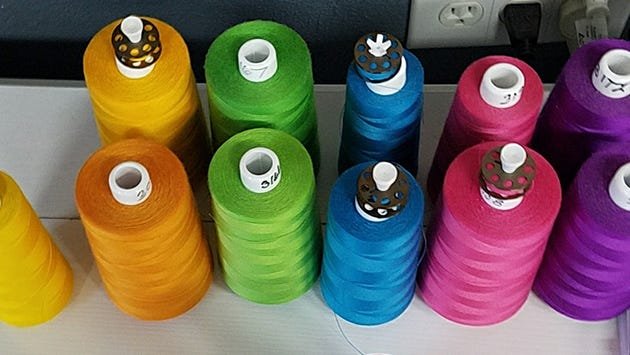 OMNI Quilting Thread / Cream — Poppy Quilt N Sew